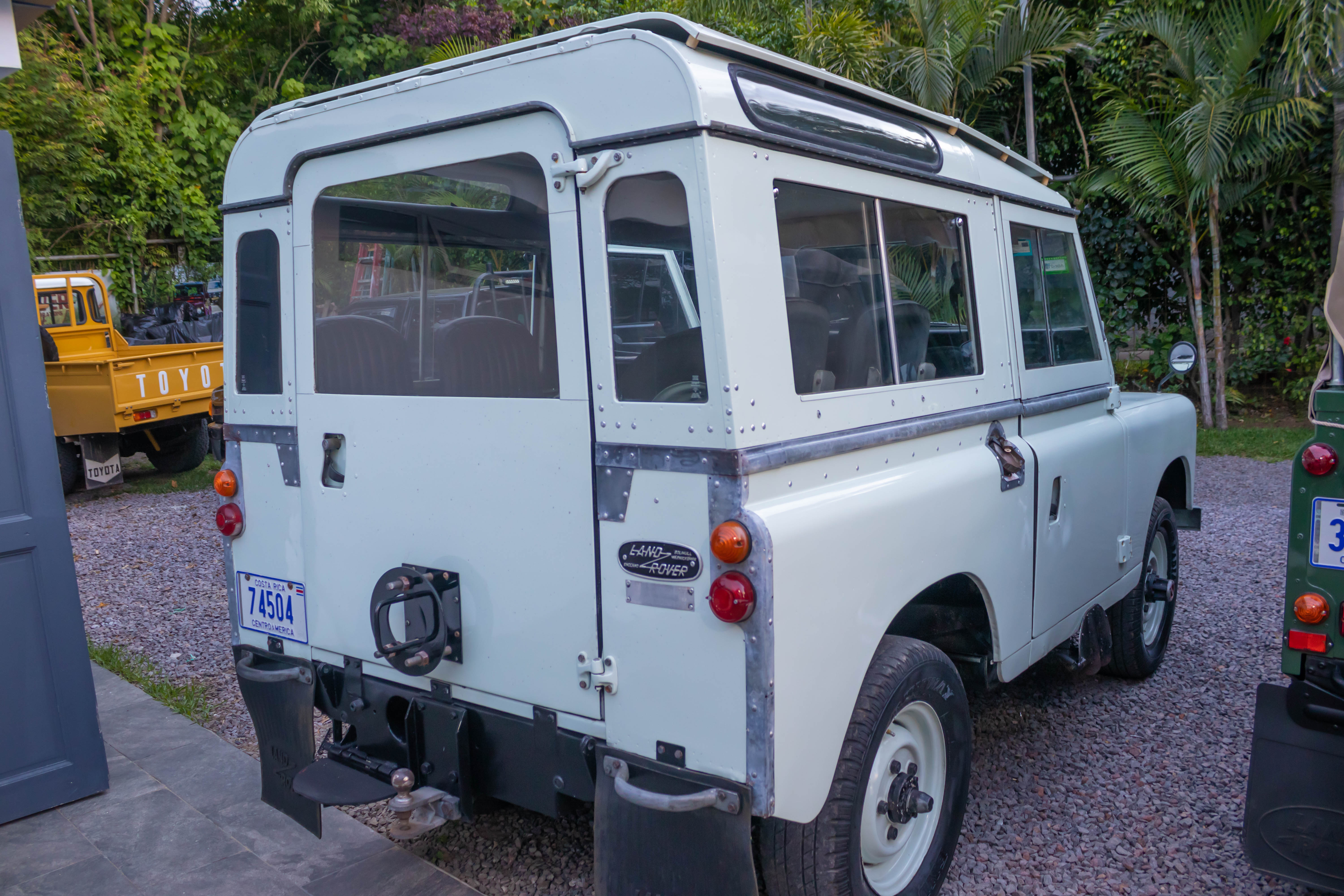 SOLD – 1978 Land Rover Series III | Arctic White – Rover Paradise